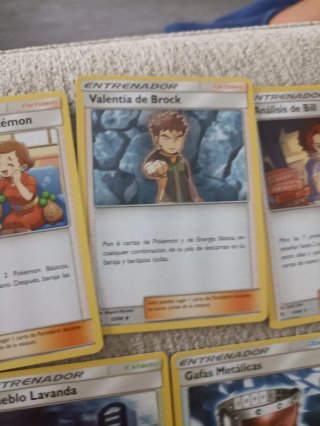 Cartas Pokémon Entrenador Aurora y Silvally-GX