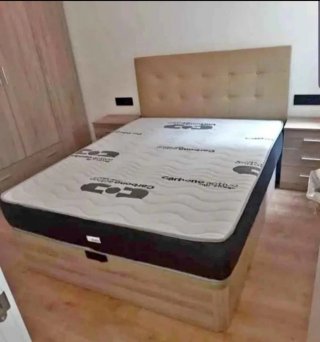 Camas y armarios