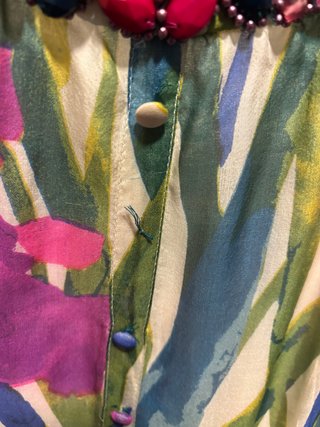 Top fiesta Tintoretto cuello joya floral