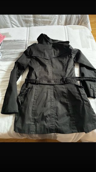 Gabardina negra