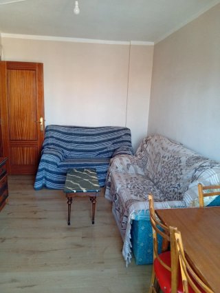 Habitación para mujer trabajadora