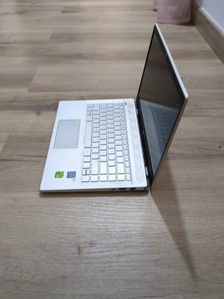 Portátil HP Pavilion 14-CE0014NS i7-855