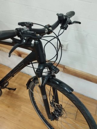 Bicicleta Kross Híbrida Trekking 700
