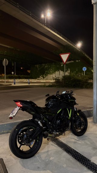 Kawasaki  z650  2022