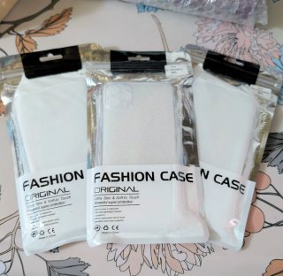 3 Fundas iPhone 11 Pro Max TPU