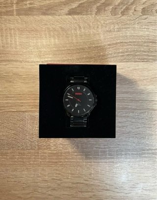 Reloj Hugo Boss Negro y Rojo