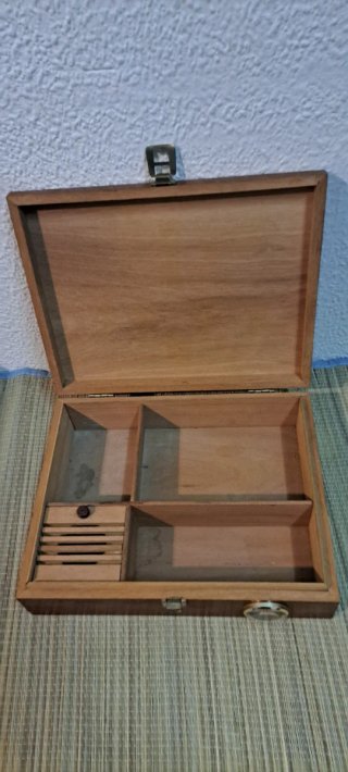 Caja Humidor Madera y Metal