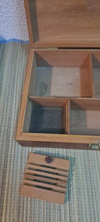 Caja Humidor Madera y Metal