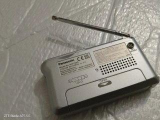 Radio Panasonic RF-P150D FM-AM 2-Band.