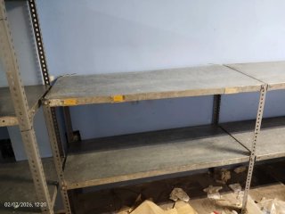 Baldas de acero para estantería metálica