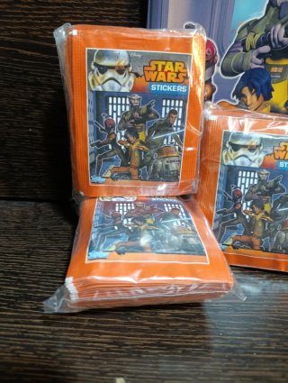 300 Sobres Cromos Star Wars Rebels + 3 Álbumes