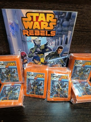 300 Sobres Cromos Star Wars Rebels + 3 Álbumes