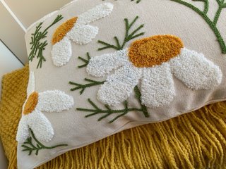 Set 2Ud.Fundas Cojínes.Bordados Flores Margaritas