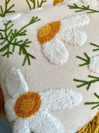 Set 2Ud.Fundas Cojínes.Bordados Flores Margaritas