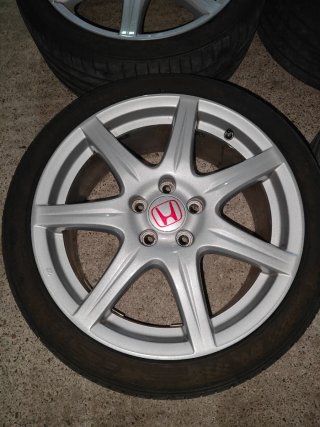 Llantas y Neumáticos Civic FN2