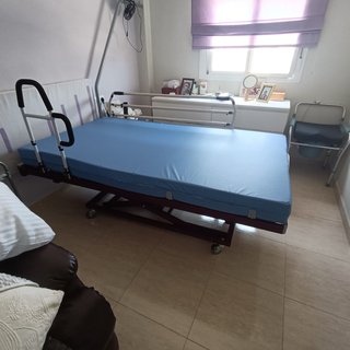 Cama articulada eléctrica + colchón + váter