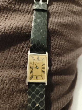 Relógio vintage Timex retangular