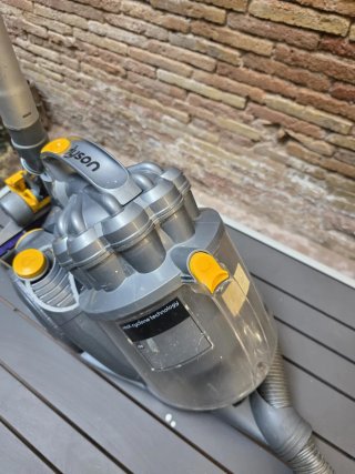 Aspiradora Dyson DC08 Profesional