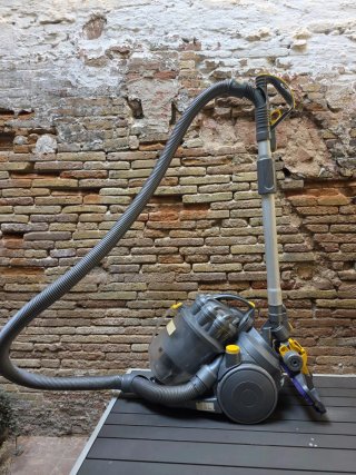 Aspiradora Dyson DC08 Profesional
