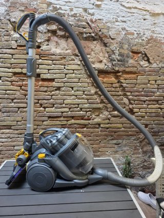 Aspiradora Dyson DC08 Profesional