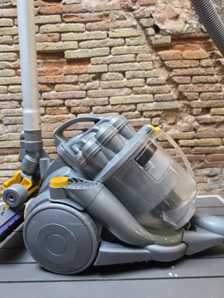 Aspiradora Dyson DC08 Profesional