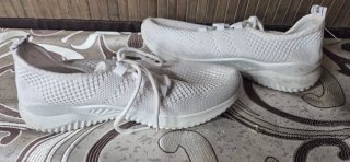 Zapatillas deportivas blancas