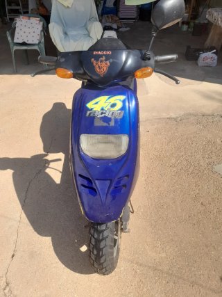 Piaggio Typhoon 49cc Scooter Azul