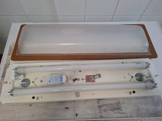 Lámpara-plafón de techo o pared