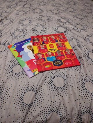 Álbum tapa dura Oficial España 2026 Panini + Regal