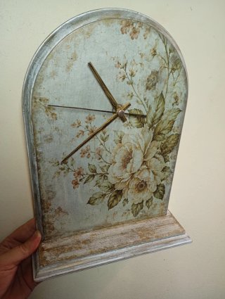Reloj de mesa vintage floral