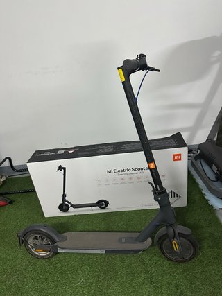 Patinete Eléctrico Xiaomi Mi Scooter 3