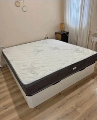 Canapés y colchónes nuevos en liquidación 150×190