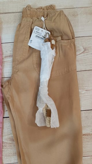 Pantalones niña cargo rosas y beige
