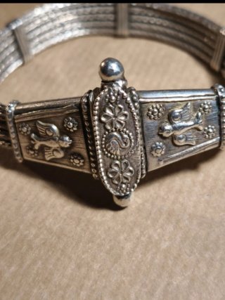 Pulsera de Plata con Diseño Étnico