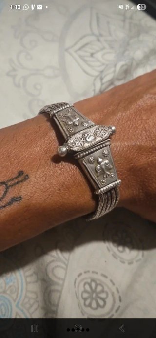 Pulsera de Plata con Diseño Étnico
