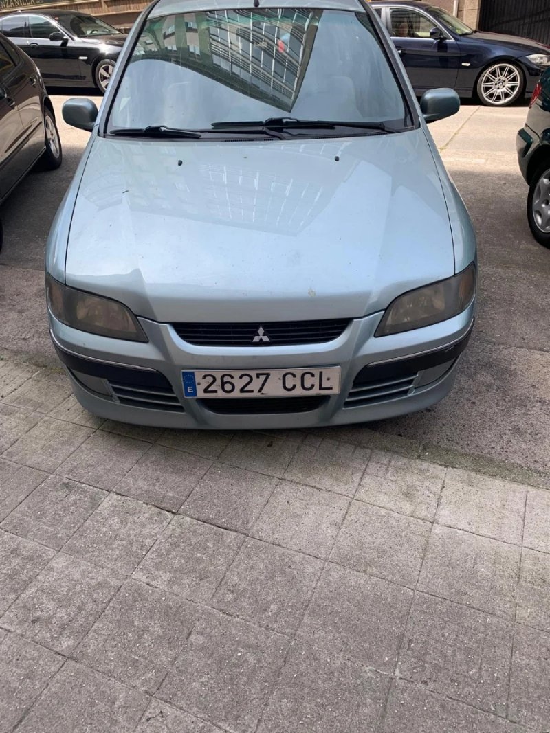 Mitsubishi Space Star 2002 - foto 1