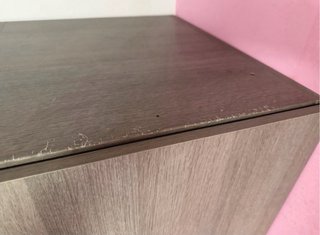 Armario de madera gris