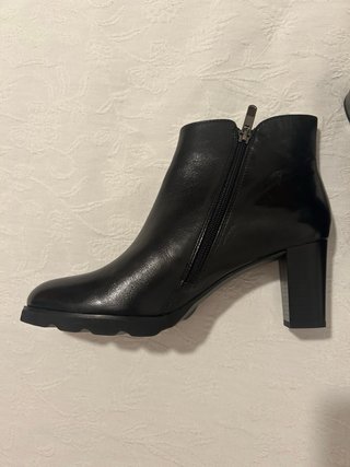Botines de piel negros talla 39