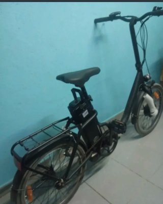 Bicicleta Eléctrica Negra