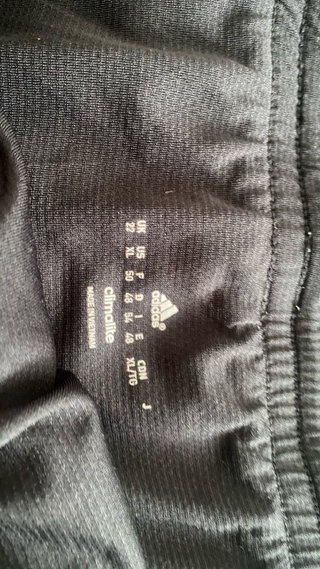 Pantalón deportivo Adidas negro