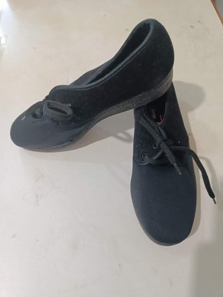 Scarpe pantofole con lacci marca Gaviga numero 35