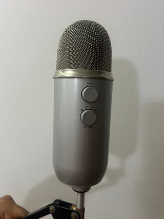Micrófono Blue Yeti Plata