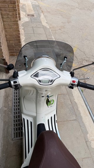 Vespa Primavera 125cc ABS /blanca / 8.000 km