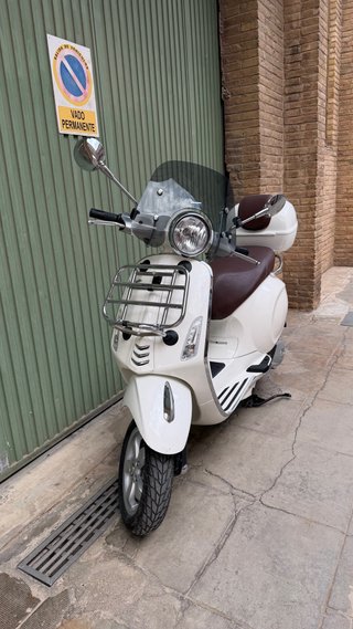 Vespa Primavera 125cc ABS /blanca / 8.000 km
