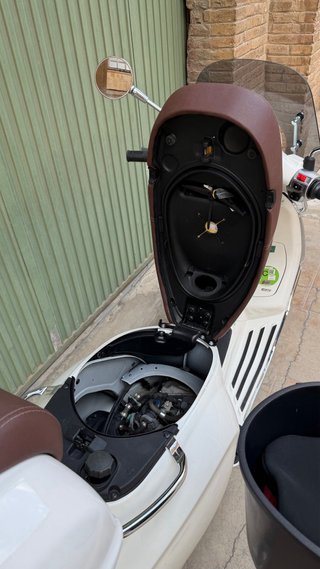Vespa Primavera 125cc ABS /blanca / 8.000 km