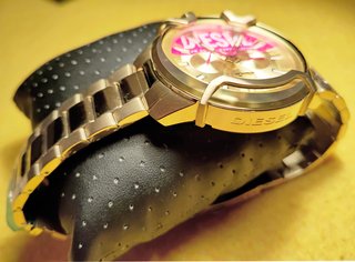 Reloj Diesel Griffed dorado, nuevo