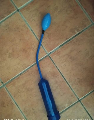 Bomba de vacío azul para hombre