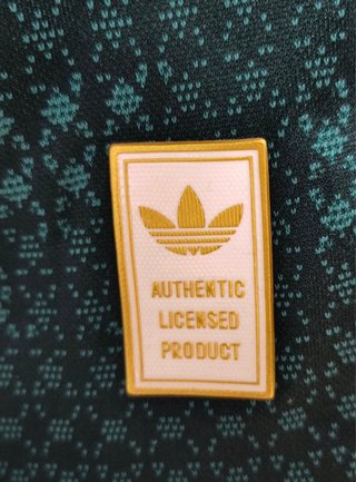 Camiseta Adidas Verde y Blanca