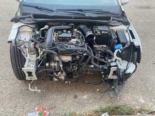 Volkswagen Polo 2023 siniestro golpeado