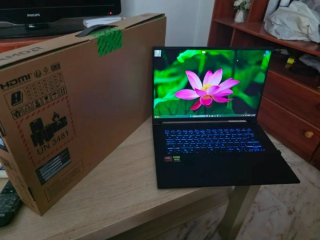 Gigabyte Aero X16 Ryzen 7 RTX 5070 32GB 4TB
